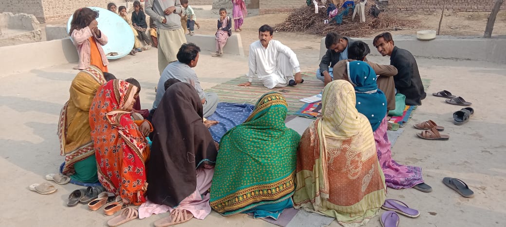 IRIS team building resilient communities